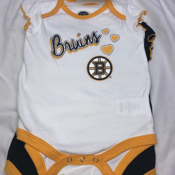 Boston Bruins 3 Piece Creeper Set - Picture 3 of 3